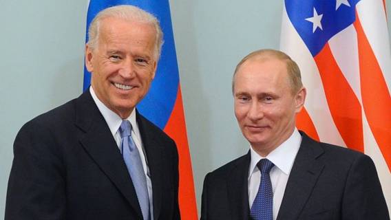 Байден предложил Путину встретиться на фоне эскалации напряженности между странами Байден предложил Путину встретиться на фоне эскалации напряженности между странами