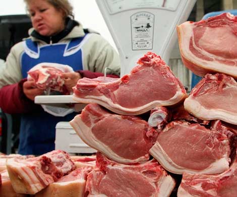 Белоруссия временно не будет поставлять свинину в РФ