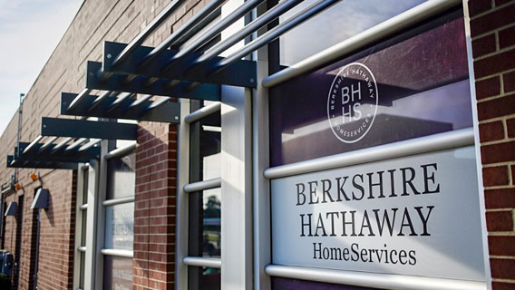 Berkshire Hathaway сокращает доли в банках США