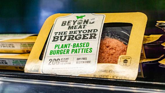 Beyond Meat сократит 19% сотрудников на фоне спада продаж
