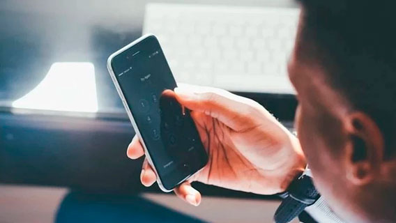 Британцы критикуют правительственное приложение для отслеживания пациентов с коронавирусом Британцы критикуют правительственное приложение для отслеживания пациентов с коронавирусом