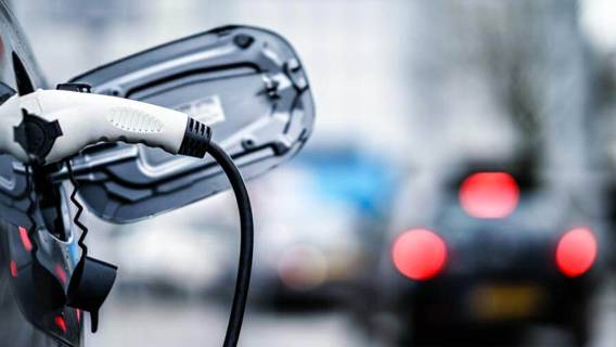 Британские автопроизводители призывают правительство отложить запрет на продажу бензиновых и дизельных автомобилей Британские автопроизводители призывают правительство отложить запрет на продажу бензиновых и дизельных автомобилей