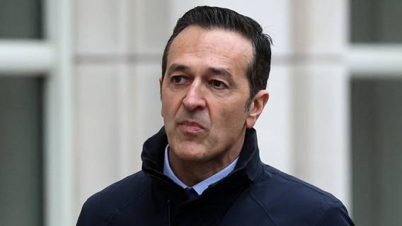Бывшего руководителя Fox признали виновным в участии в коррупционной схеме ФИФА