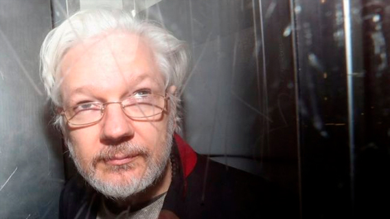 Бывший конгрессмен-республиканец предлагал Ассанжу помилование от лица Трампа Бывший конгрессмен-республиканец предлагал Ассанжу помилование от лица Трампа