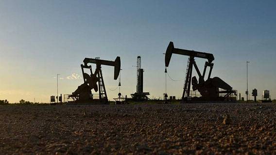 Цены на американскую нефть достигли $85 за баррель на фоне роста спроса Цены на американскую нефть достигли $85 за баррель на фоне роста спроса
