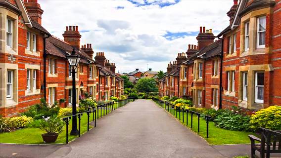 Цены на жилье в Великобритании растут двузначными темпами, несмотря на рост ипотечных ставок
