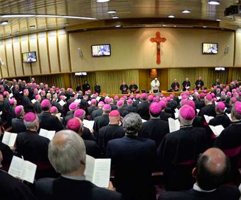 Чрезвычайная ассамблея Синода епископов начала работу
