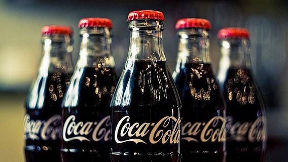 Coca-Cola увеличила продажи за последний квартал на фоне роста спроса