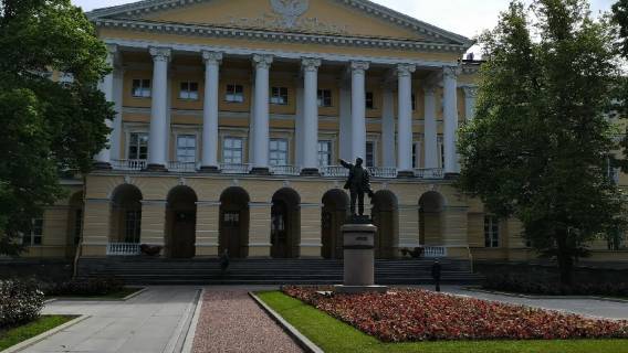 Действия Смольного привели к резкому росту преступности в Петербурге в 2023 году