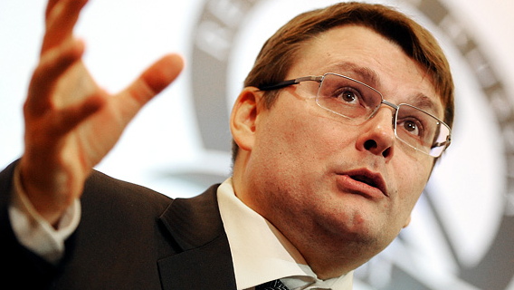 Депутат Госдумы предостерёг от поспешной вакцинации от коронавируса в России