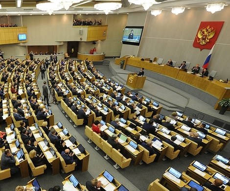 Депутаты Госдумы поспорили о принадлежности к власти