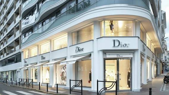 Dior возмутил интернет-пользователей новым расистским скандалом