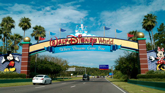 Disney World планирует постепенно возобновлять работу с 11 июля Disney World планирует постепенно возобновлять работу с 11 июля