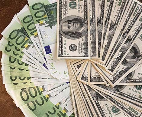 Доллар и евро достигли небывалых высот – 80 и 100 рублей Доллар и евро достигли небывалых высот – 80 и 100 рублей