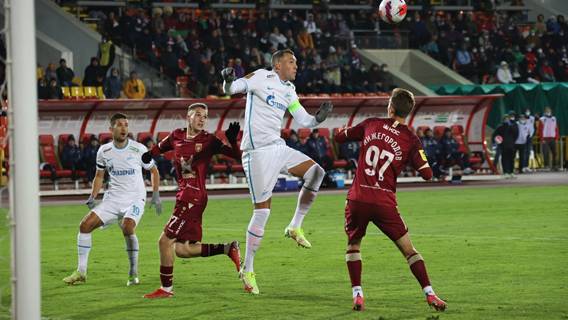 Дзюба вернулся в сборную и забил два гола, а Заболотный нокаутировал «Спартак»