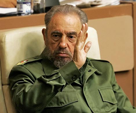 Фидель Кастро сообщил Марадоне о том, что он жив