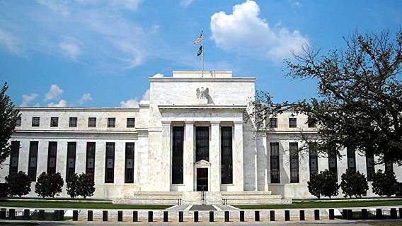 ФРС будет повышать процентные ставки вплоть до существенного ослабления инфляции