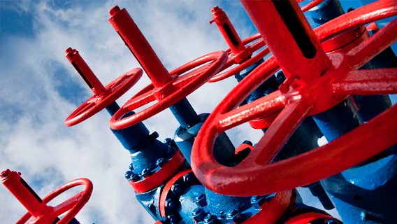 «Газпрому» придется поставлять газ через Украину