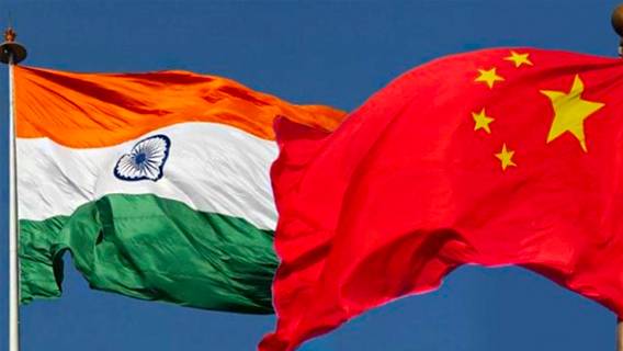 Главы Китая и Индии по-прежнему держатся поодаль друг от друга