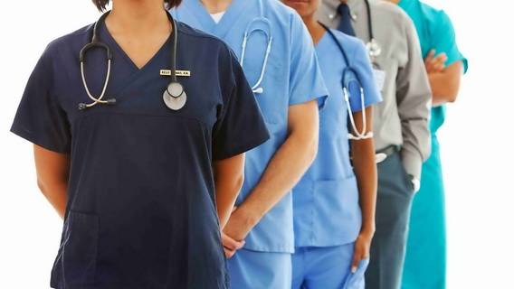Глобальная нехватка медсестер: как страны опустошают системы здравоохранения друг друга 