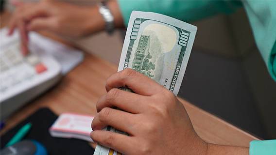 Госорганы США могут отслеживать денежные переводы жителей более чем в 20 стран