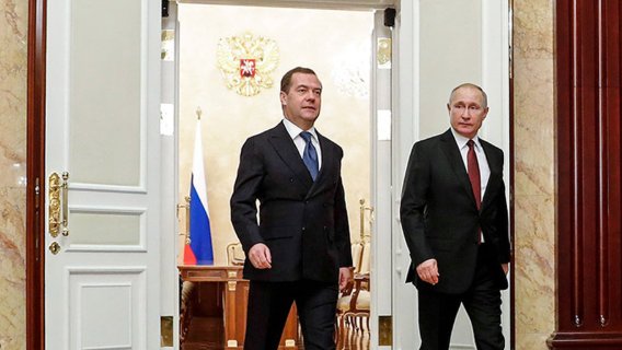 Илья Гращенков: Медведев готовится пойти в президенты Илья Гращенков: Медведев готовится пойти в президенты