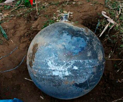 Инопланетяне сбросили на Перу крупный загадочный металлический шар