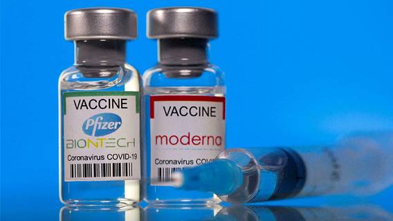 Исследование выявило, что эффективность вакцины компаний Pfizer и BioNTech снижается по истечении полу года Исследование выявило, что эффективность вакцины компаний Pfizer и BioNTech снижается по истечении полу года