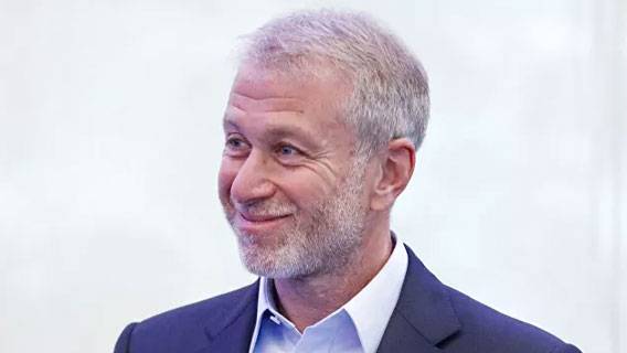 Издательство HarperCollins извинилось перед Абрамовичем за ложные утверждения в книге «Люди Путина» Издательство HarperCollins извинилось перед Абрамовичем за ложные утверждения в книге «Люди Путина»