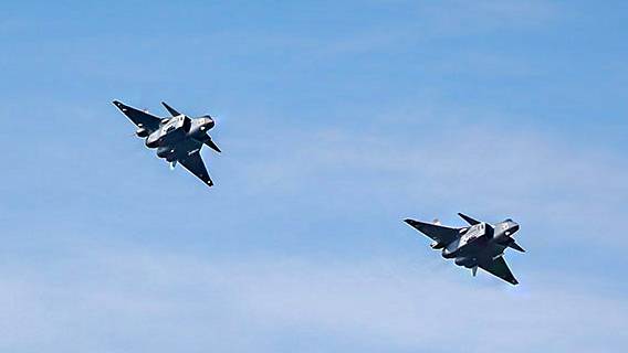 Китай направил 39 военных самолетов к Тайваню после военно-морских учений США и Японии Китай направил 39 военных самолетов к Тайваню после военно-морских учений США и Японии
