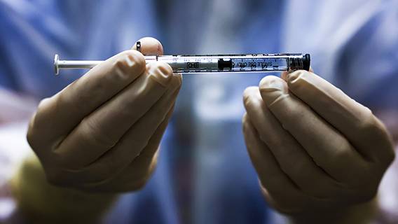 Китай сообщил, что побочные эффекты от вакцин наблюдались примерно в 0,01% случаев