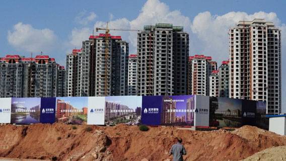 Китайские города пытаются восстановить ослабленные рынки недвижимости, находясь под давлением Пекина