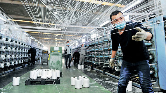 Китайские промышленные гиганты демонстрируют рост третий месяц подряд на фоне восстановления экономики после пандемии