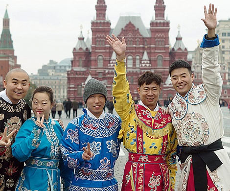 Китайские туристы в России останутся без гидов