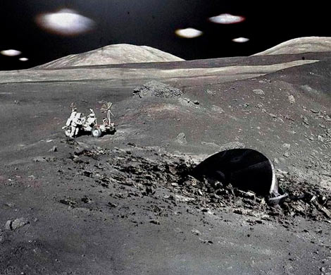 Китайский луноход нашел на Луне базу пришельцев