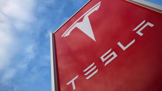 Комиссия по ценным бумагам и биржам считает, что Tesla не смогла проконтролировать твиты Маска Комиссия по ценным бумагам и биржам считает, что Tesla не смогла проконтролировать твиты Маска