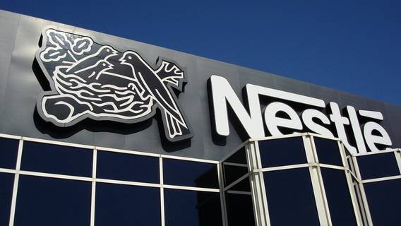 Компания Nestlé закроет завод по производству детских смесей из-за падения рождаемости в Китае