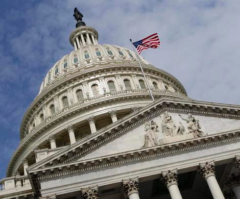 Конгресс США принял закон о помощи Украине и санкциях против России