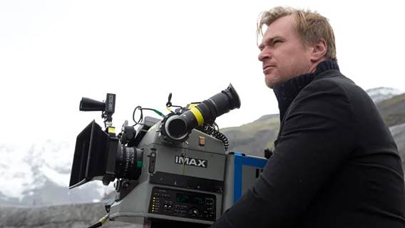 Кристофер Нолан заключил контракт с Universal для производства своего следующего фильма о Роберте Оппенгеймере Кристофер Нолан заключил контракт с Universal для производства своего следующего фильма о Роберте Оппенгеймере