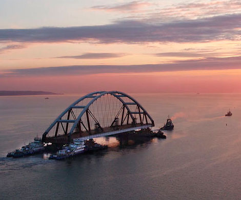 Крымский мост идет в рост