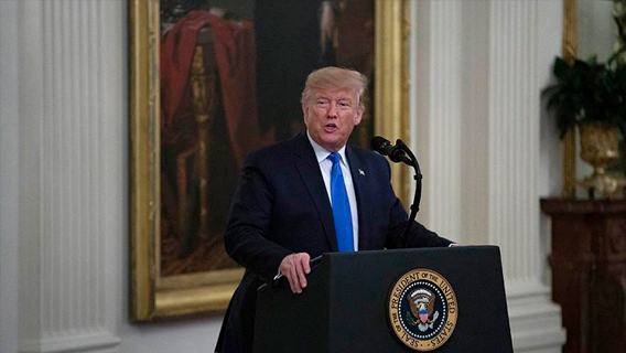 Лидеры демократов приветствовали импичмент Трампа Лидеры демократов приветствовали импичмент Трампа