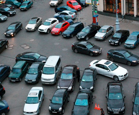 Любишь кататься, люби и за гараж платить: россиянам запретят покупать автомобили без гаража