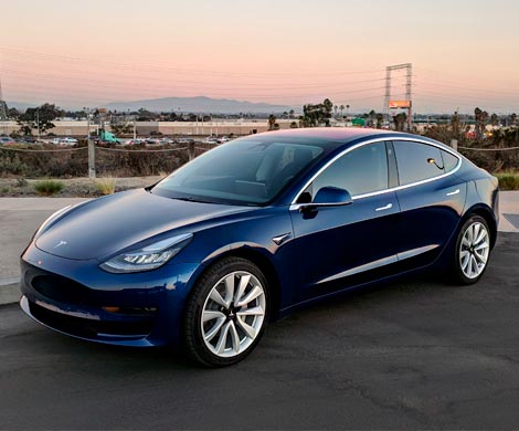 Маск пообещал улучшить характеристики Tesla Model 3‍