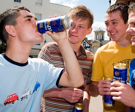 Медики советуют отказаться от употребления спиртного в подростковом возрасте