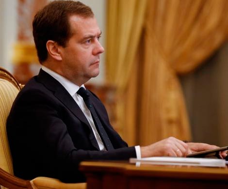 Медведев анонсировал асимметричный ответ на новые санкции Запада Медведев анонсировал асимметричный ответ на новые санкции Запада