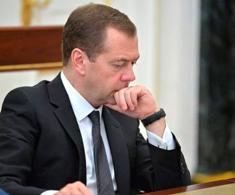 Медведев заявил о крахе надежд на восстановление отношений с США