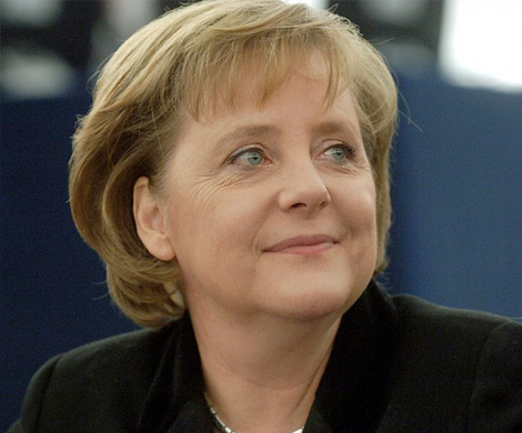 Меркель опровергла исключение РФ из G8