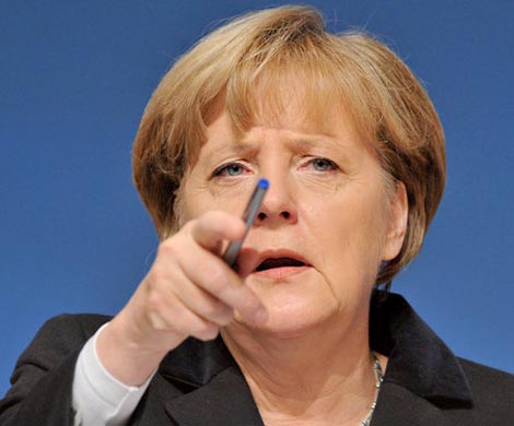 Меркель возьмет под контроль миграцию беженцев