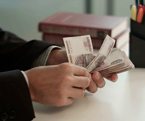 МФО-нарушители дарят деньги должникам