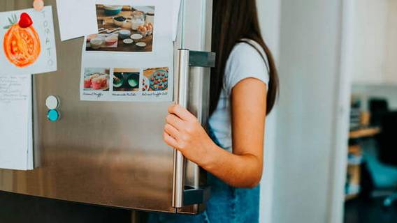 Миллионы британских домохозяйств вынуждены отключать холодильники в условиях удорожания стоимости жизни